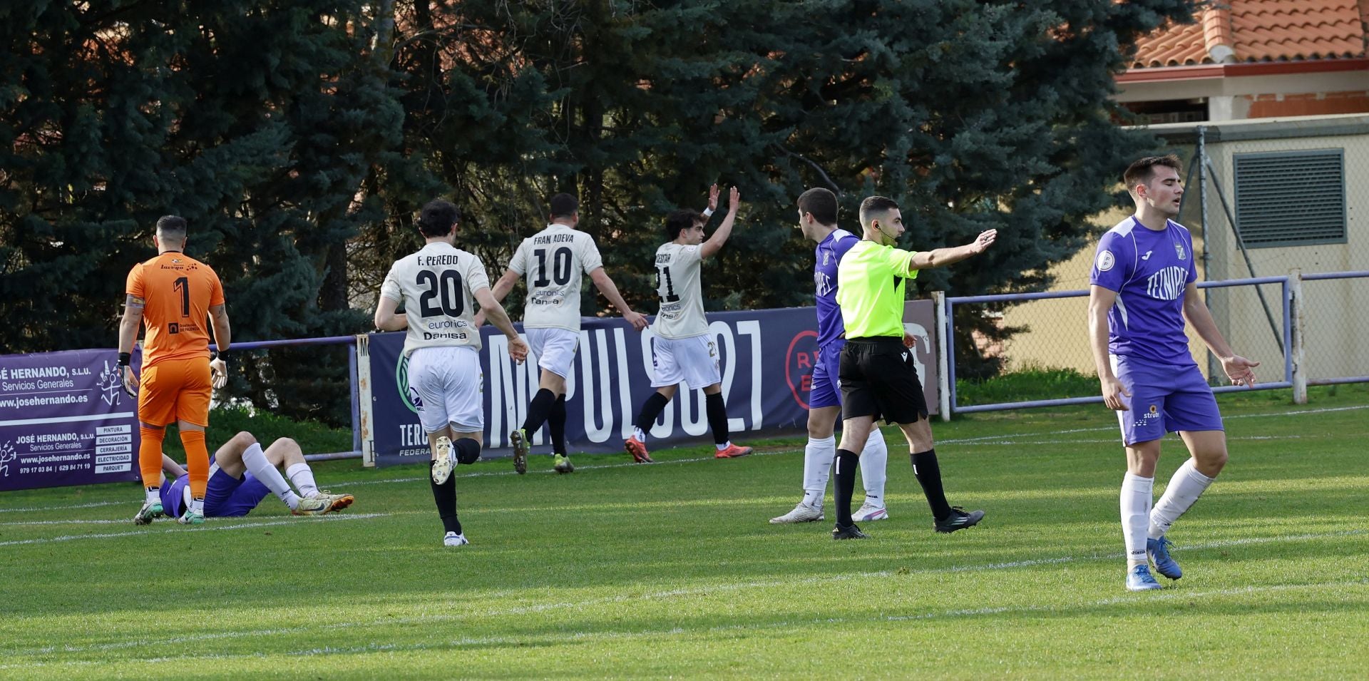 Remontada local en el derbi