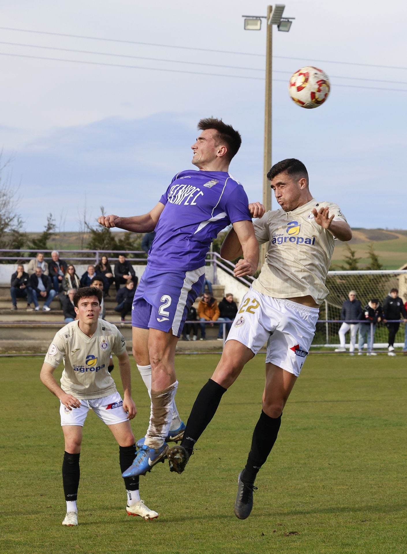 Remontada local en el derbi
