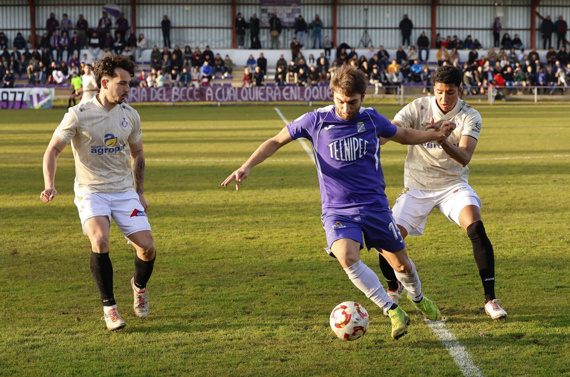 Remontada local en el derbi