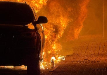 La Guardia Civil cree que el incendio del coche del alcalde de San Cristóbal es intencionado