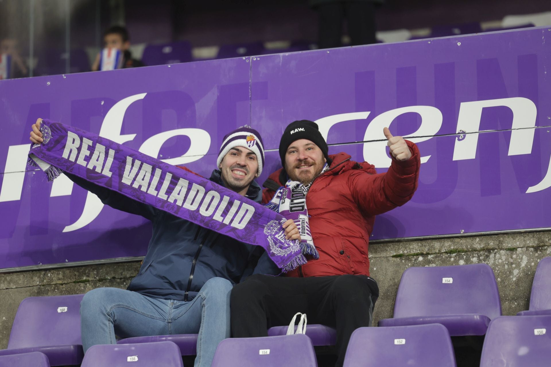 Búscate en la grada del Real Valladolid - UD Las Palmas (1/4)