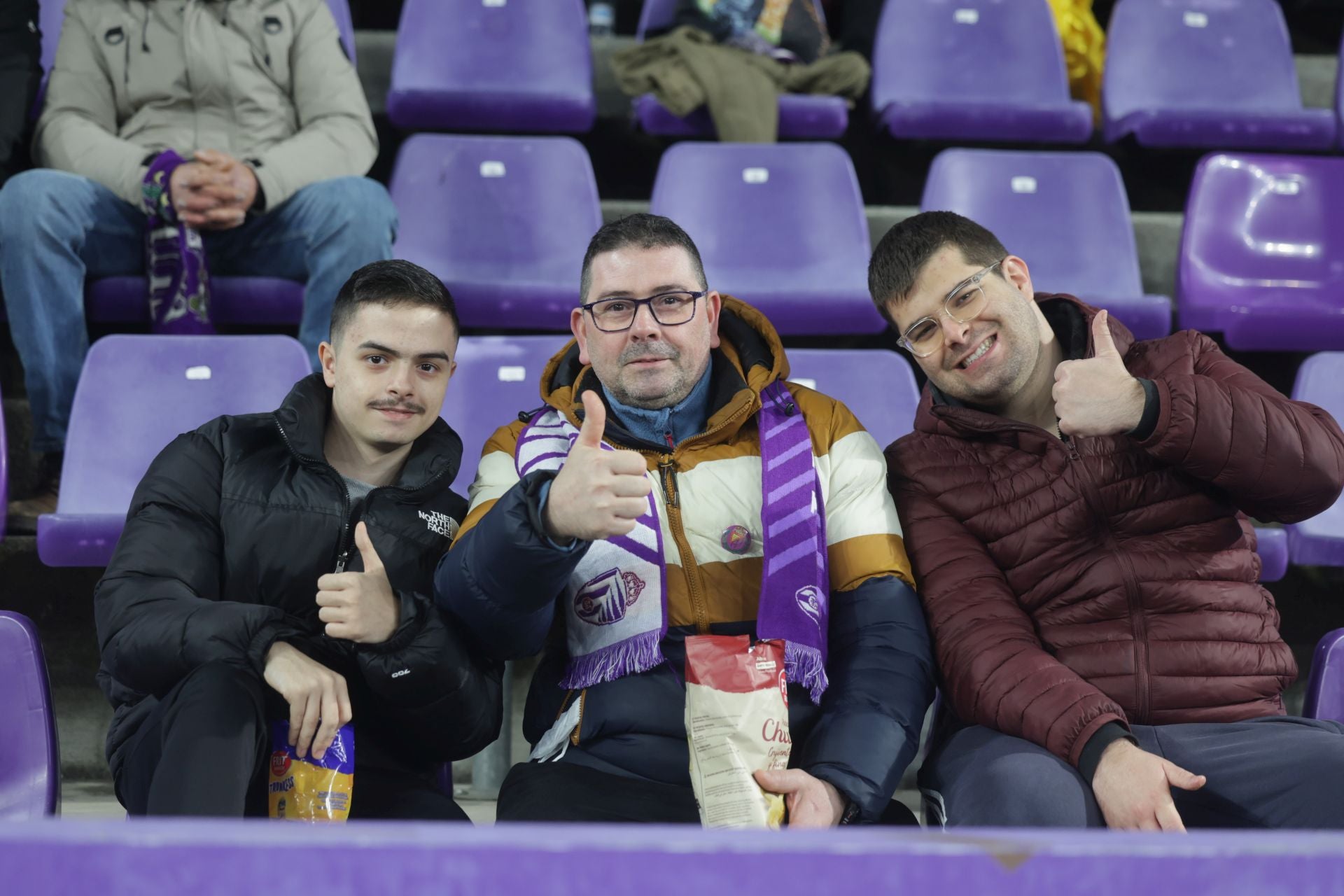 Búscate en la grada del Real Valladolid - UD Las Palmas (1/4)