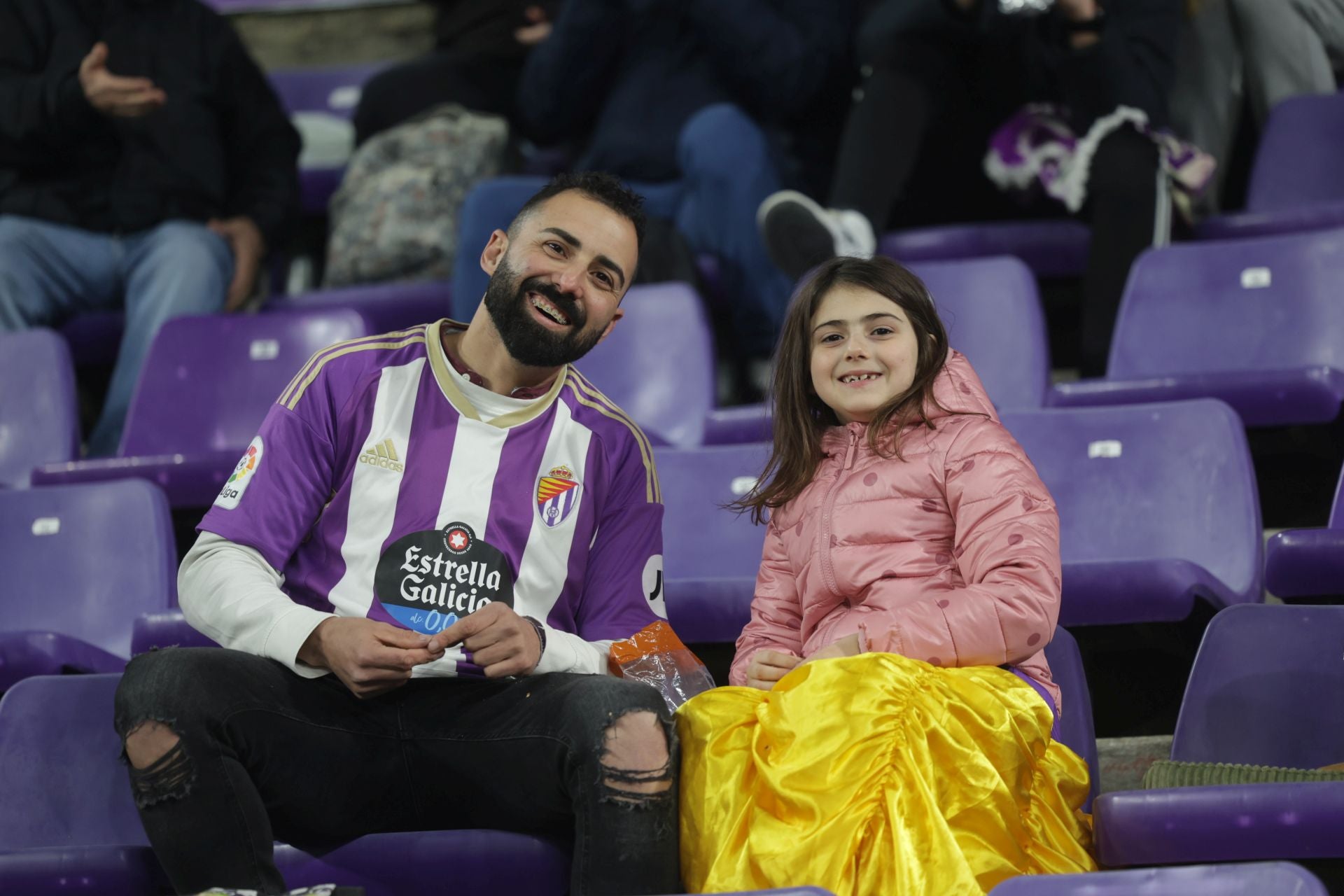 Búscate en la grada del Real Valladolid - UD Las Palmas (1/4)