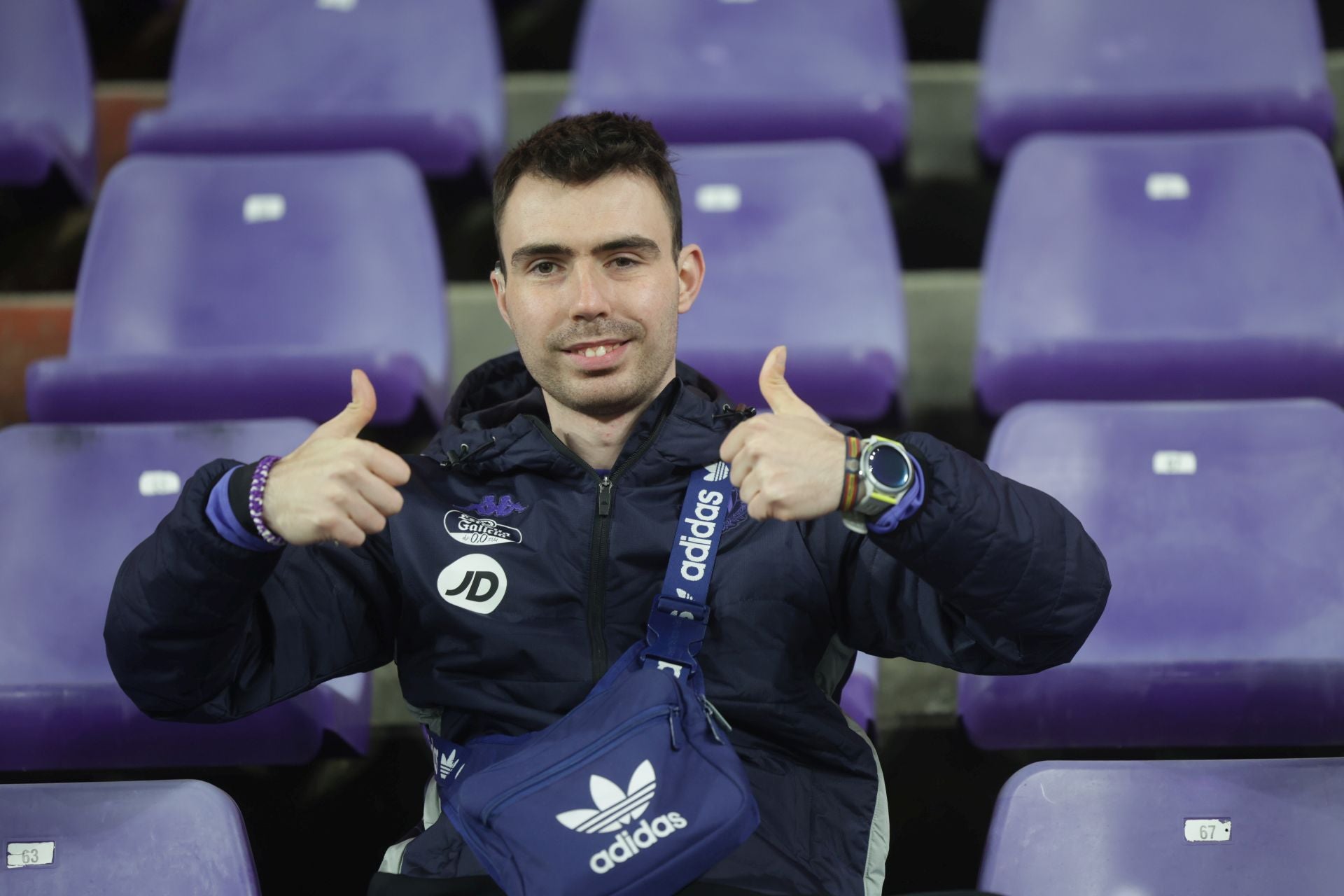 Búscate en la grada del Real Valladolid - UD Las Palmas (2/4)