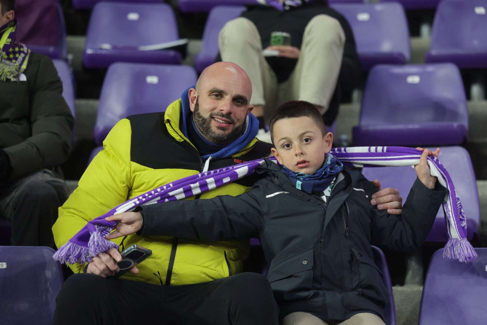 Búscate en la grada del Real Valladolid - UD Las Palmas (2/4)