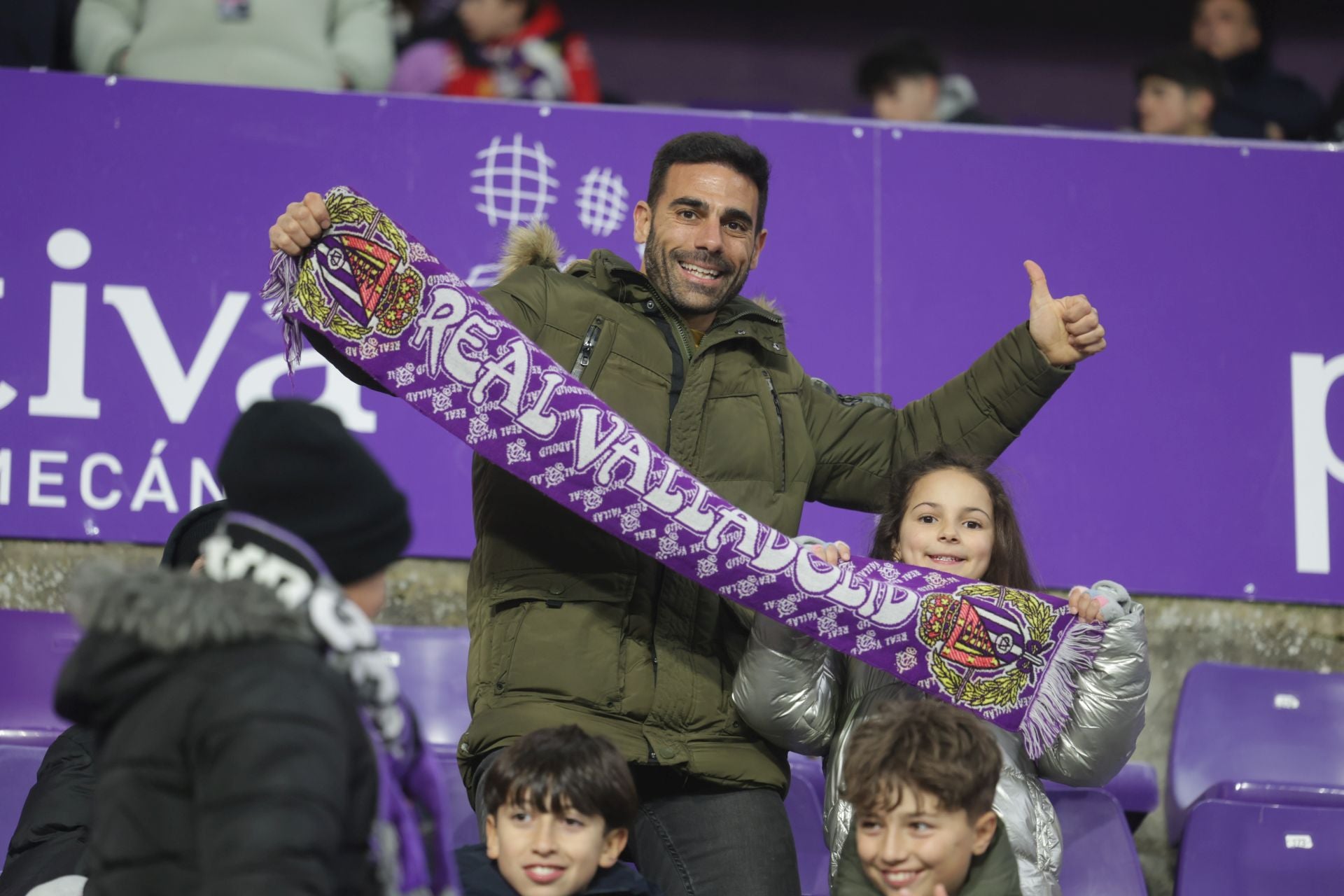 Búscate en la grada del Real Valladolid - UD Las Palmas (2/4)