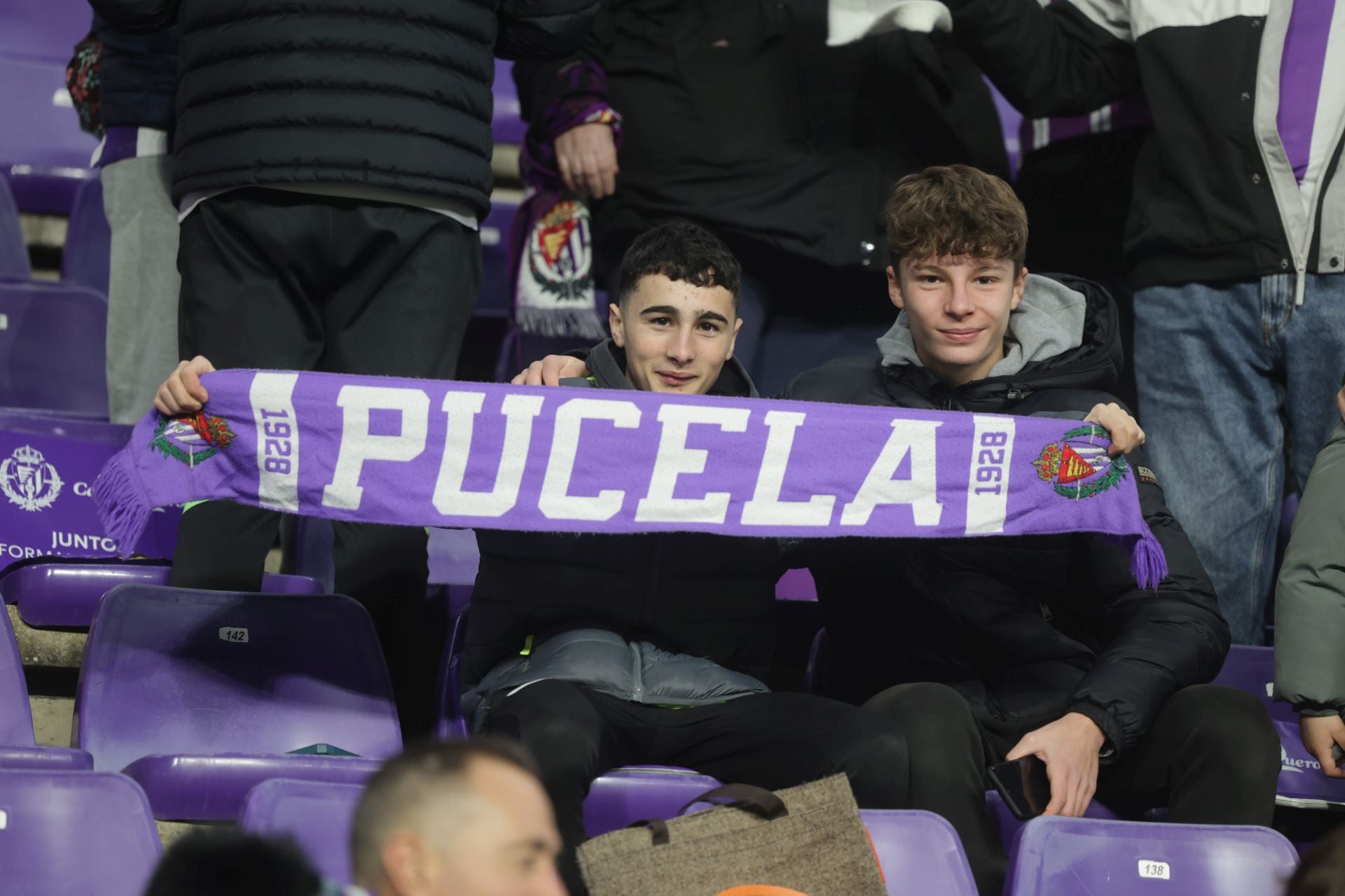 Búscate en la grada del Real Valladolid - UD Las Palmas (4/4)