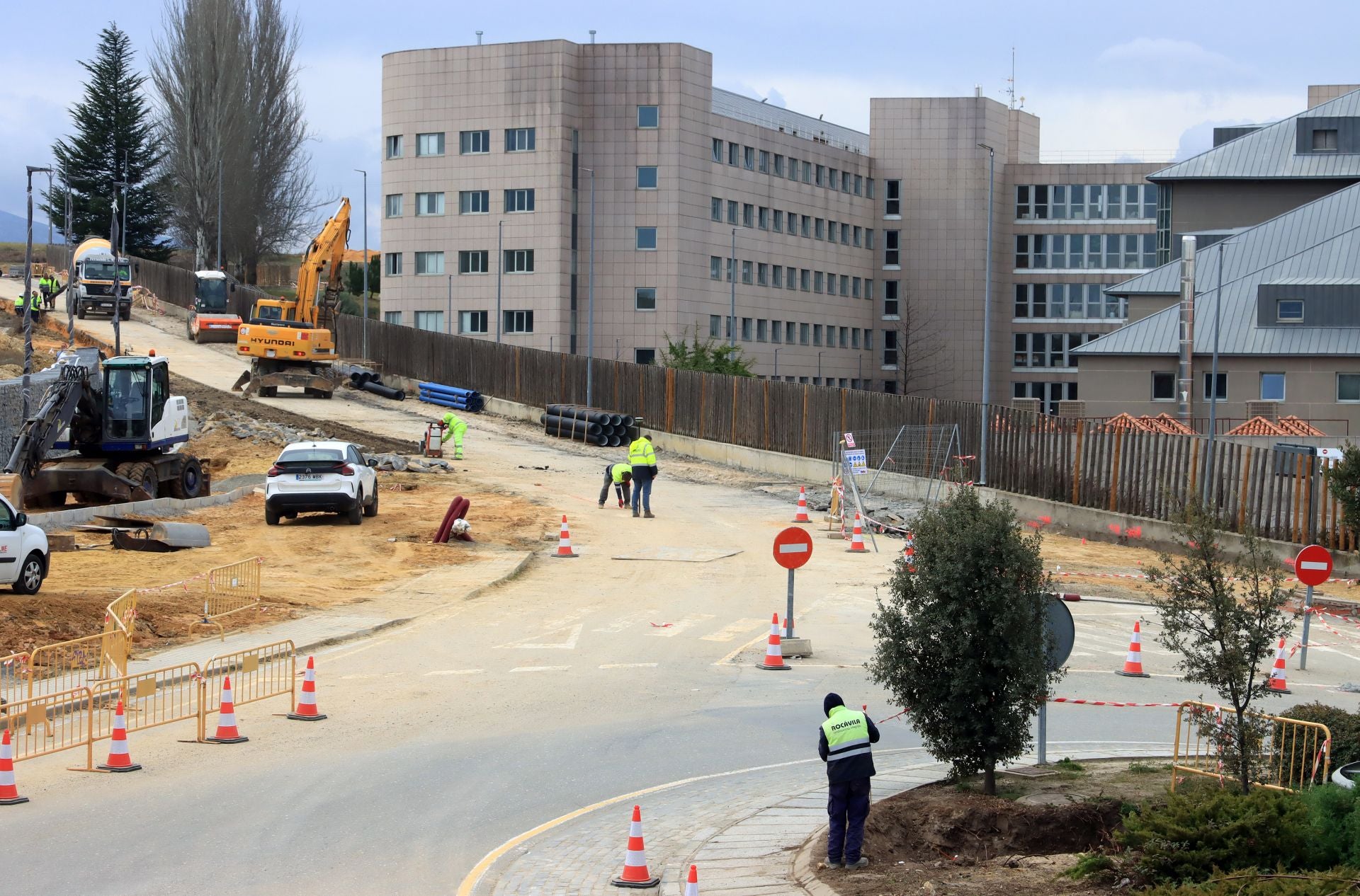 Mazarías asegura que las estancias medias estarán en la ampliación del hospital