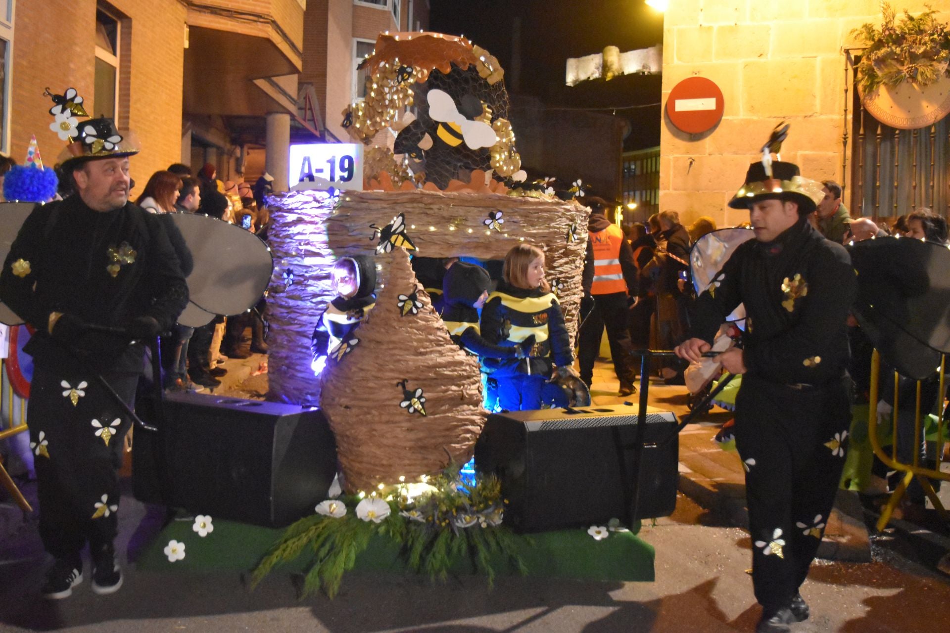Así ha sido el gran desfile del Carnaval de la Galleta de Aguilar