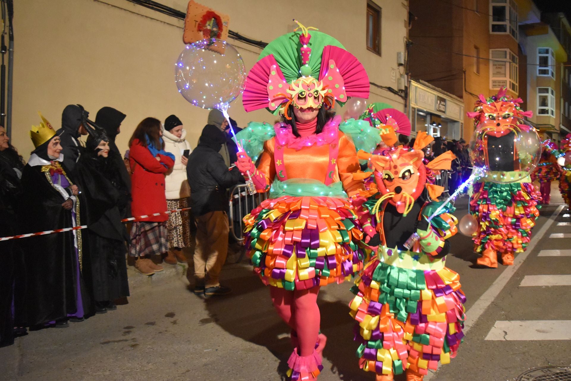 Así ha sido el gran desfile del Carnaval de la Galleta de Aguilar