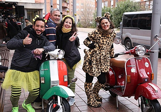Participantes en la marcha motera organizada por el club Bodega Paco en Carnaval.