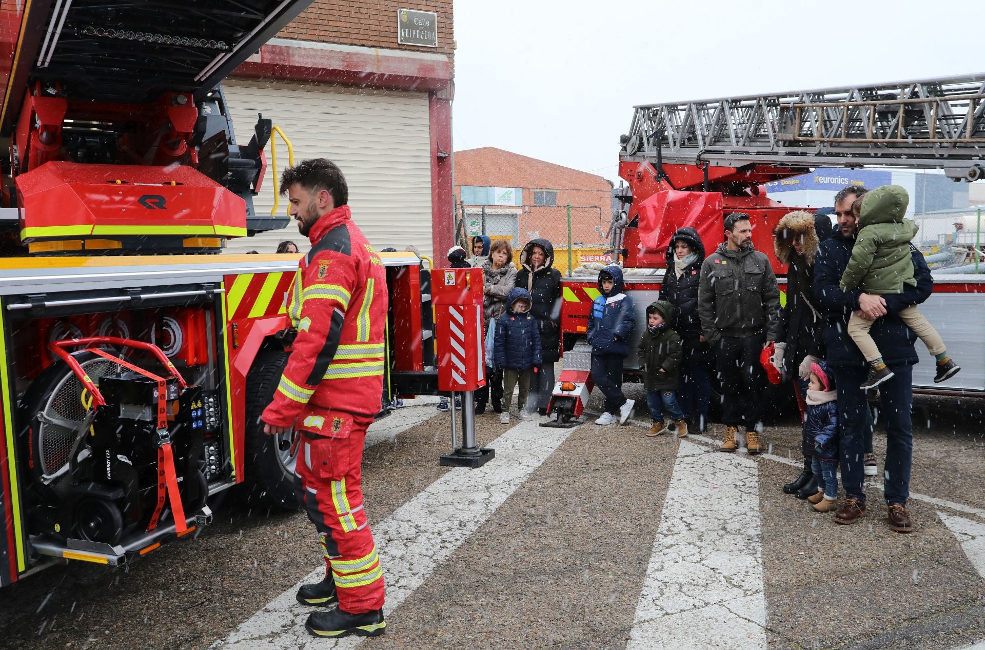 Jornada de puertas abiertas en el Parque de Bomberos de Palencia