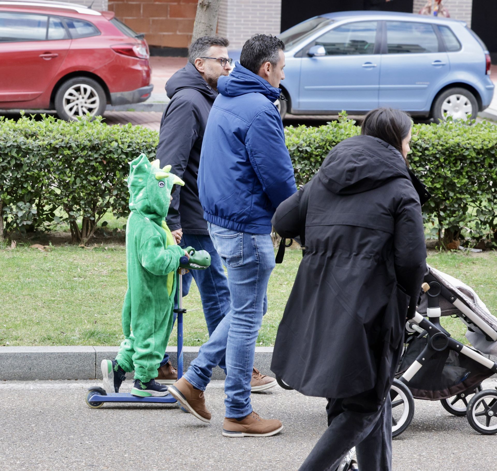 Desfile de Carnaval por los barrios de Villa de Prado, Huerta de Rey y Girón