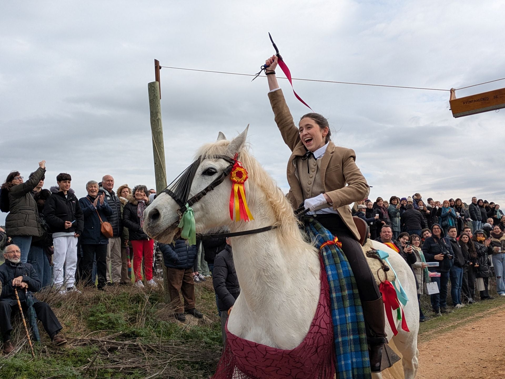 Carrera de cintas a caballo en Torrelobatón