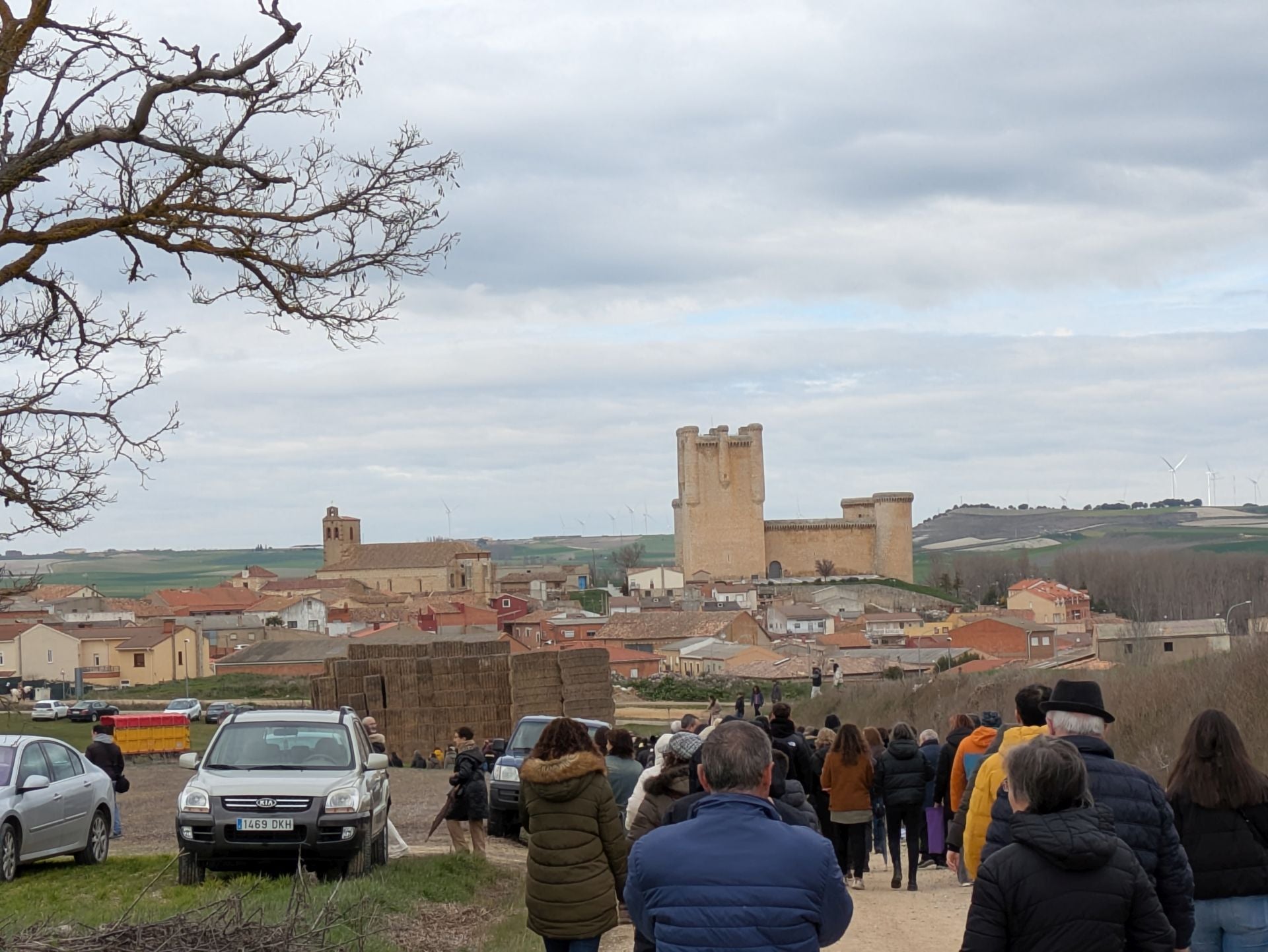 Carrera de cintas a caballo en Torrelobatón