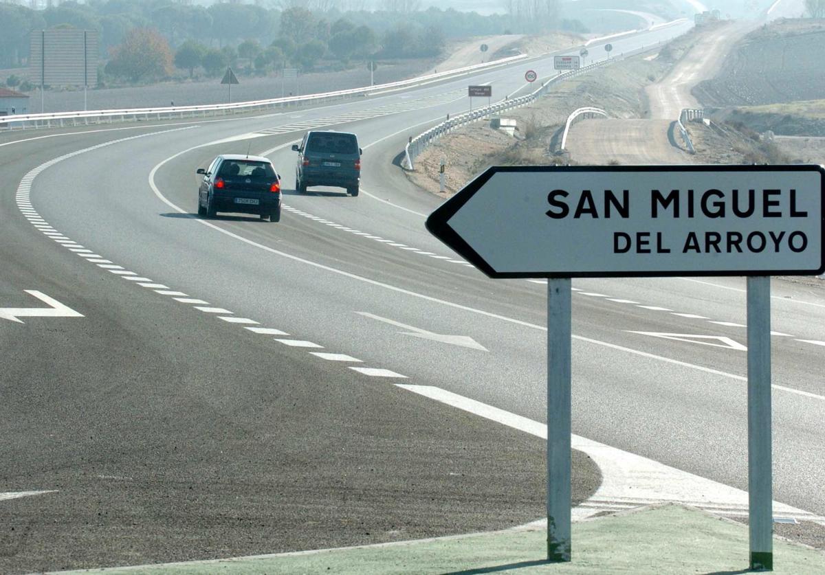 El cambio de fecha de los plenos en San Miguel del Arroyo llega al juzgado