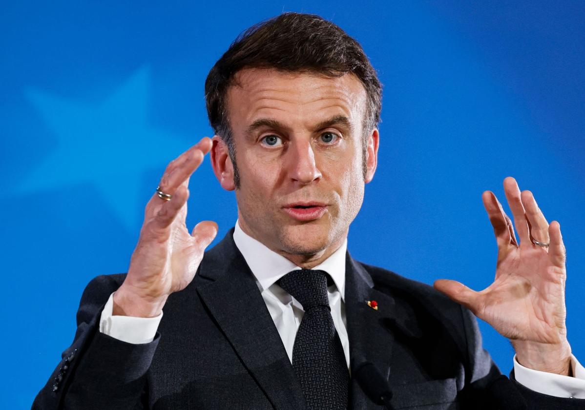 Y Macron cogió su fusil