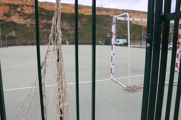 Malestar vecinal por los desperfectos del barrio de Santa Teresa-Puente de Hierro