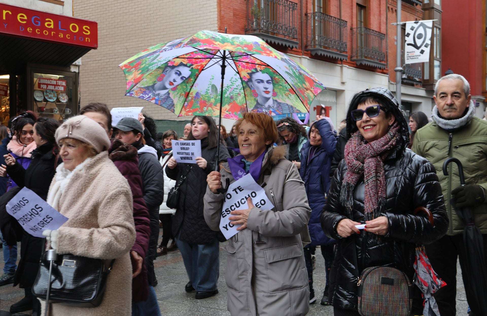 Palencia se tiñe de morado por el 8M