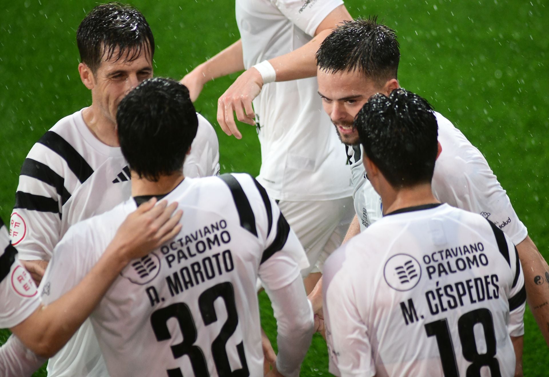 Fotos de la victoria de la Segoviana ante el Bilbao Athletic