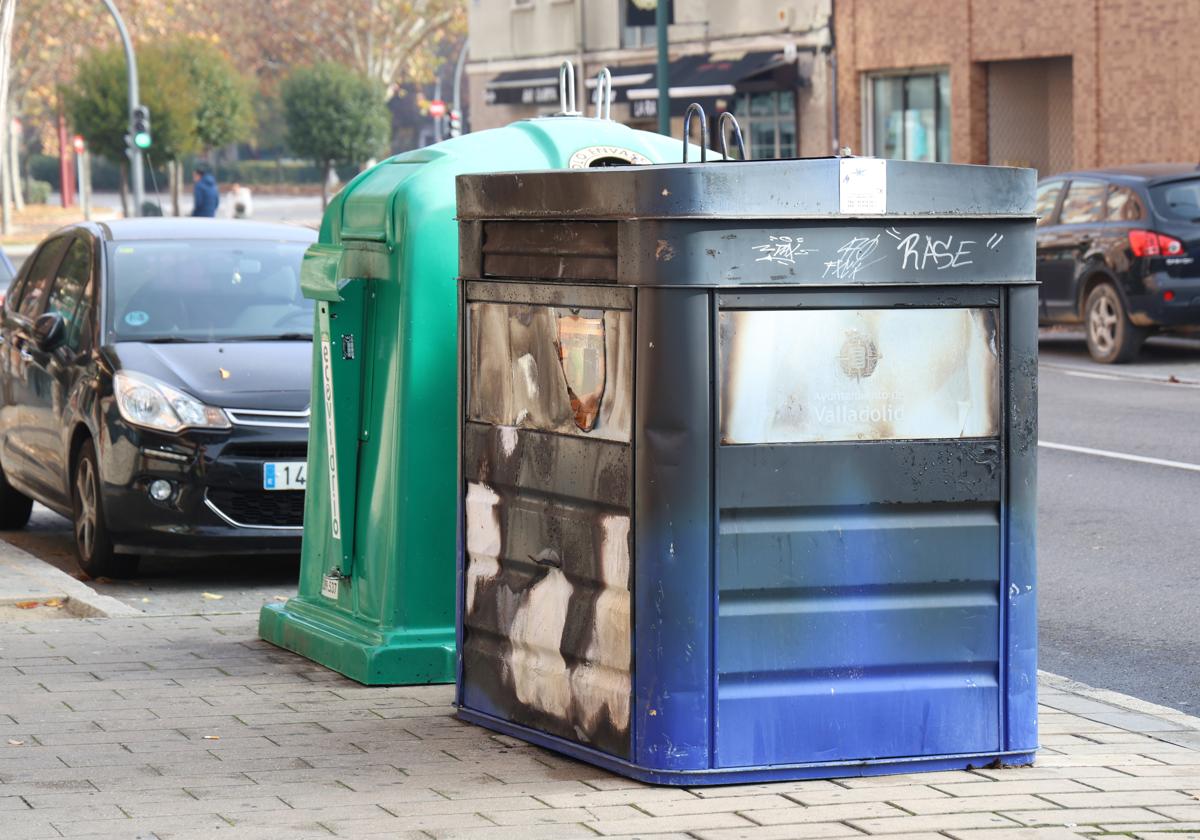 Imagen de un contenedor quemado en Valladolid en diciembre.