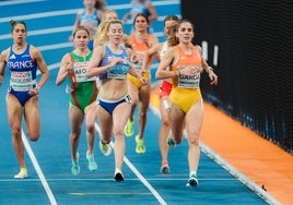 Marta García entra en meta en su semifinal del Campeonato de Europa.