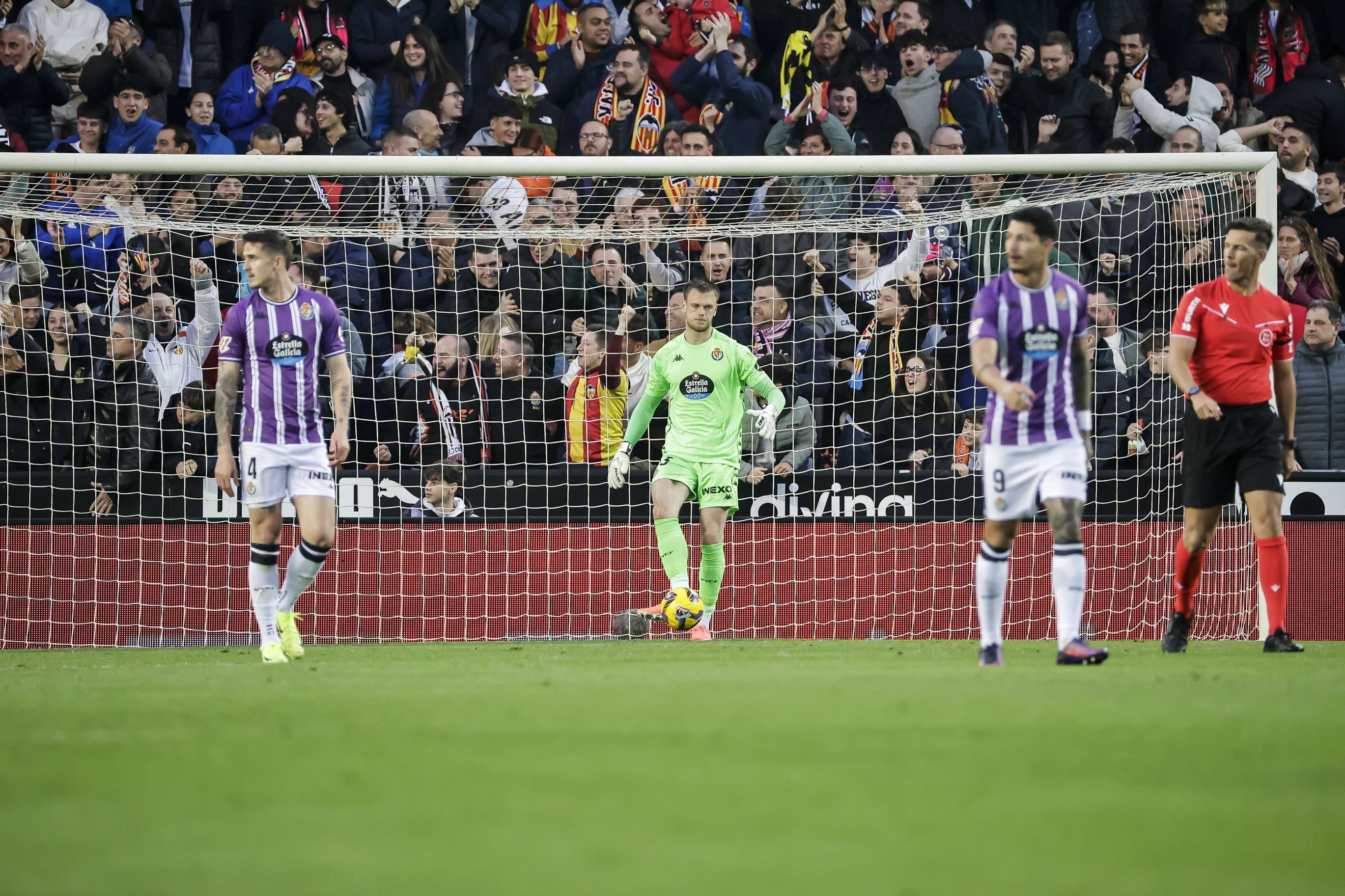 Las imágenes de la derrota del Pucela en Valencia