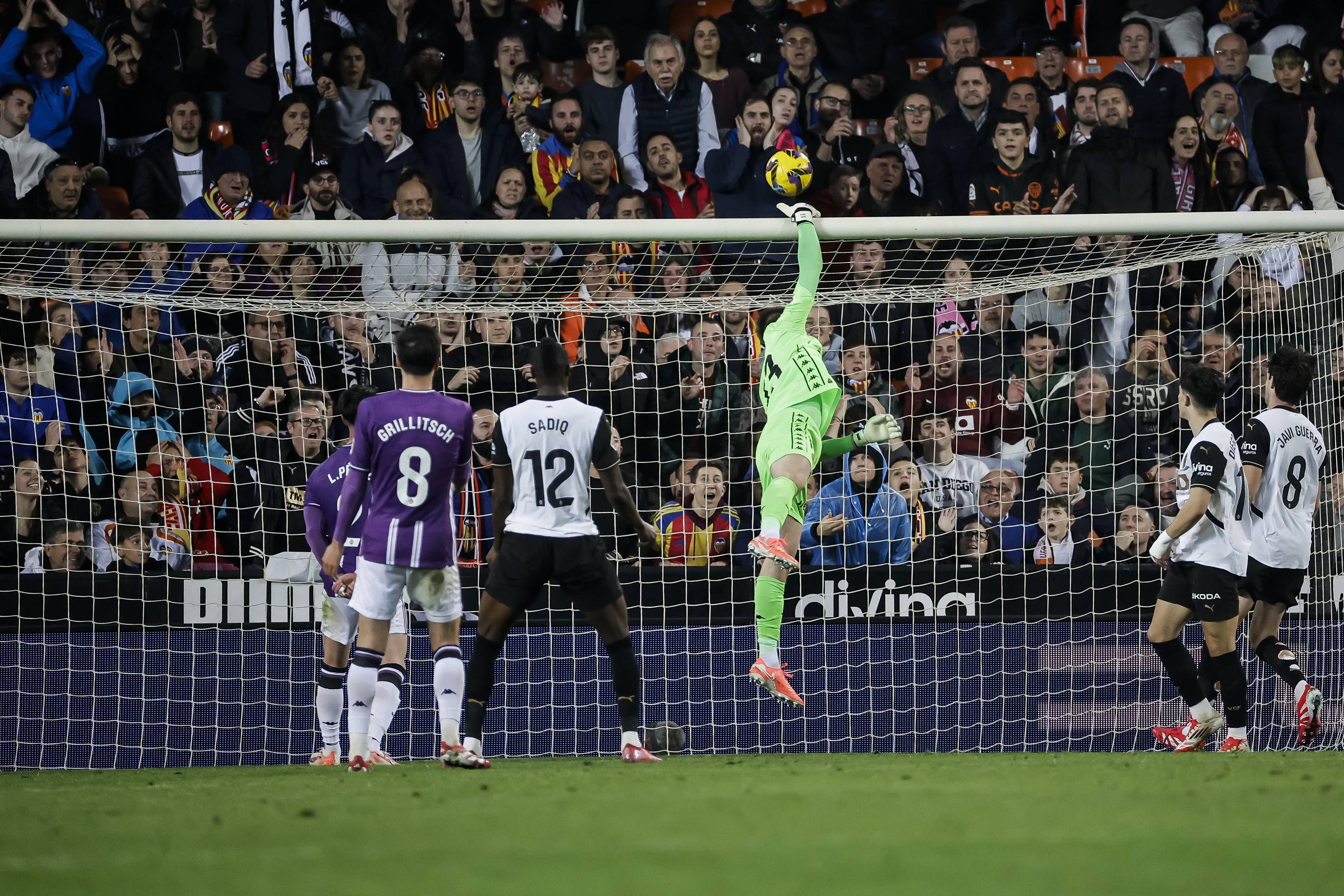 Las imágenes de la derrota del Pucela en Valencia