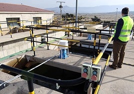 Estación de tratamiento del Rancho el Feo, a la que llega el agua de Puente Alta.