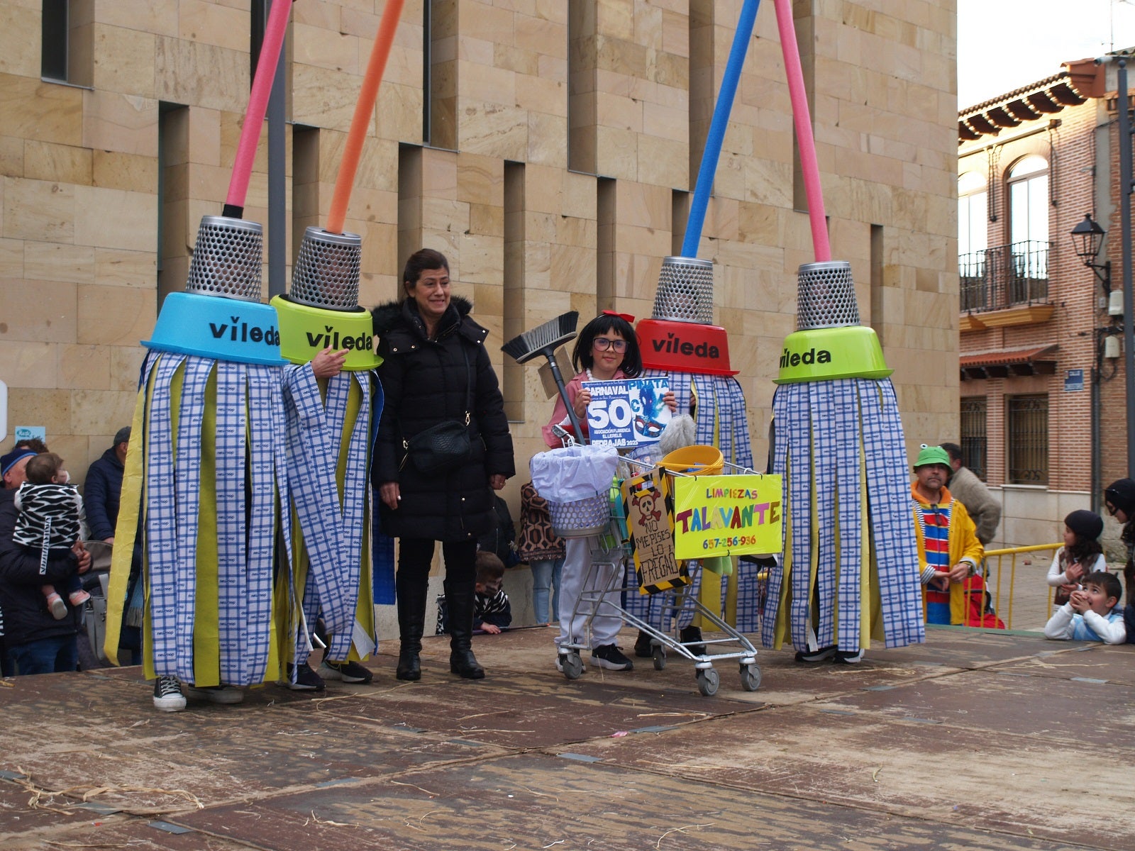 Las imágenes de la piñata de Pedrajas de San Esteban