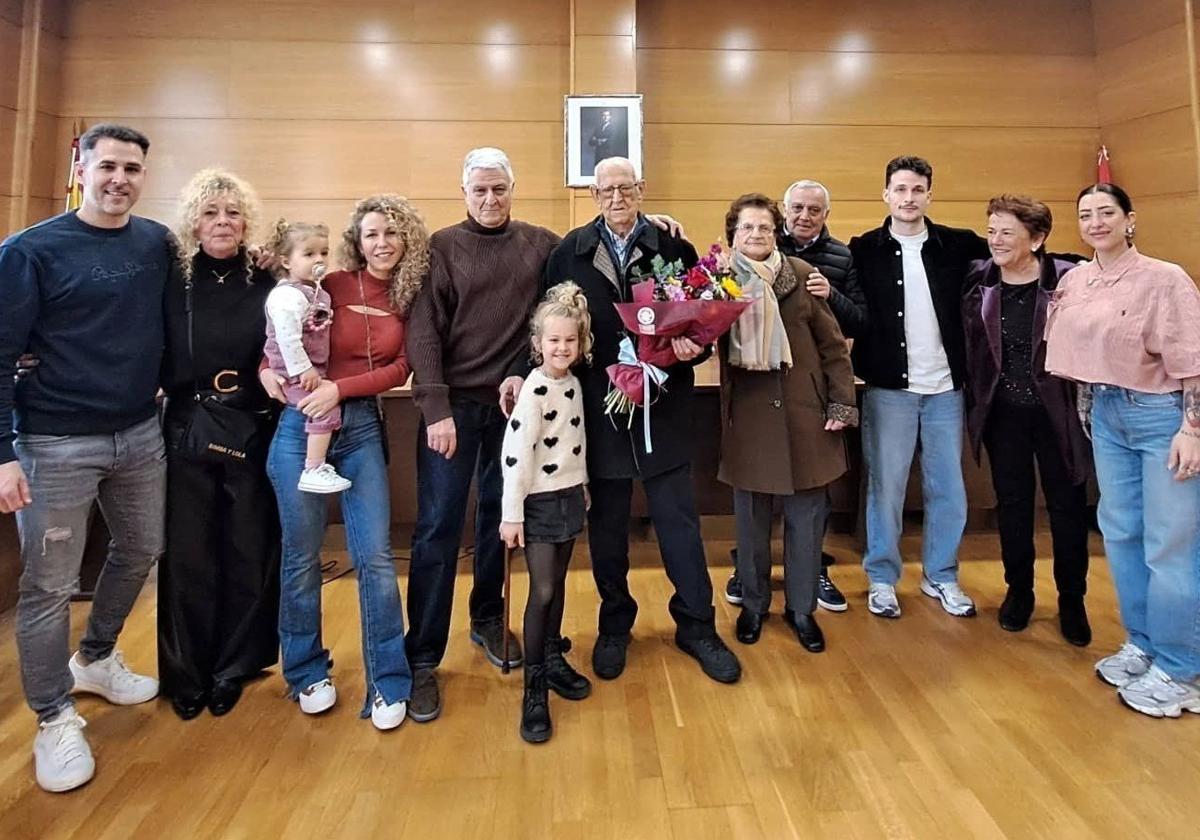 Marciano Caviedes engrosa la lista de centenarios de Íscar: «Que nos veamos muchos años más»