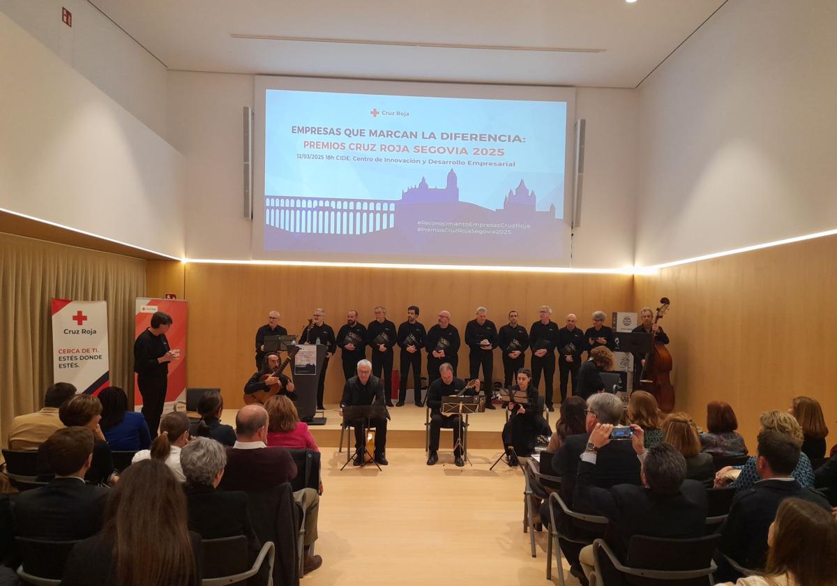 Acto de entrega de los premios de Cruz Roja en el edificio CIDE.