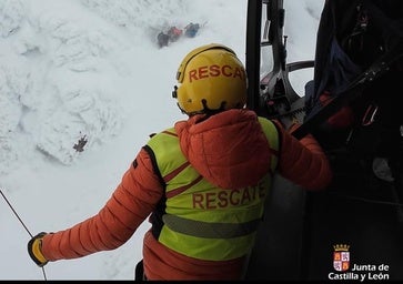 Rescatan a seis montañeros en el pico Curavacas