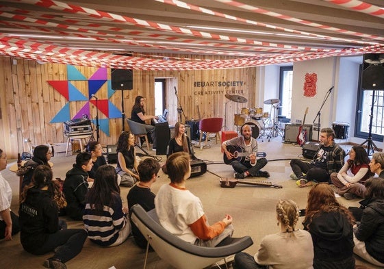 Concierto meditativo en el marco del Creativity Day.