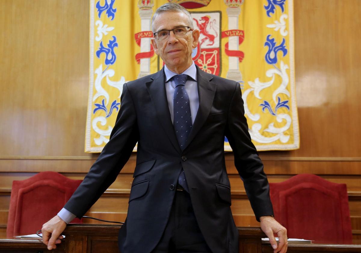 «Ser conservador o progresista no debe impedir actuar sin ceder al interés de un partido»