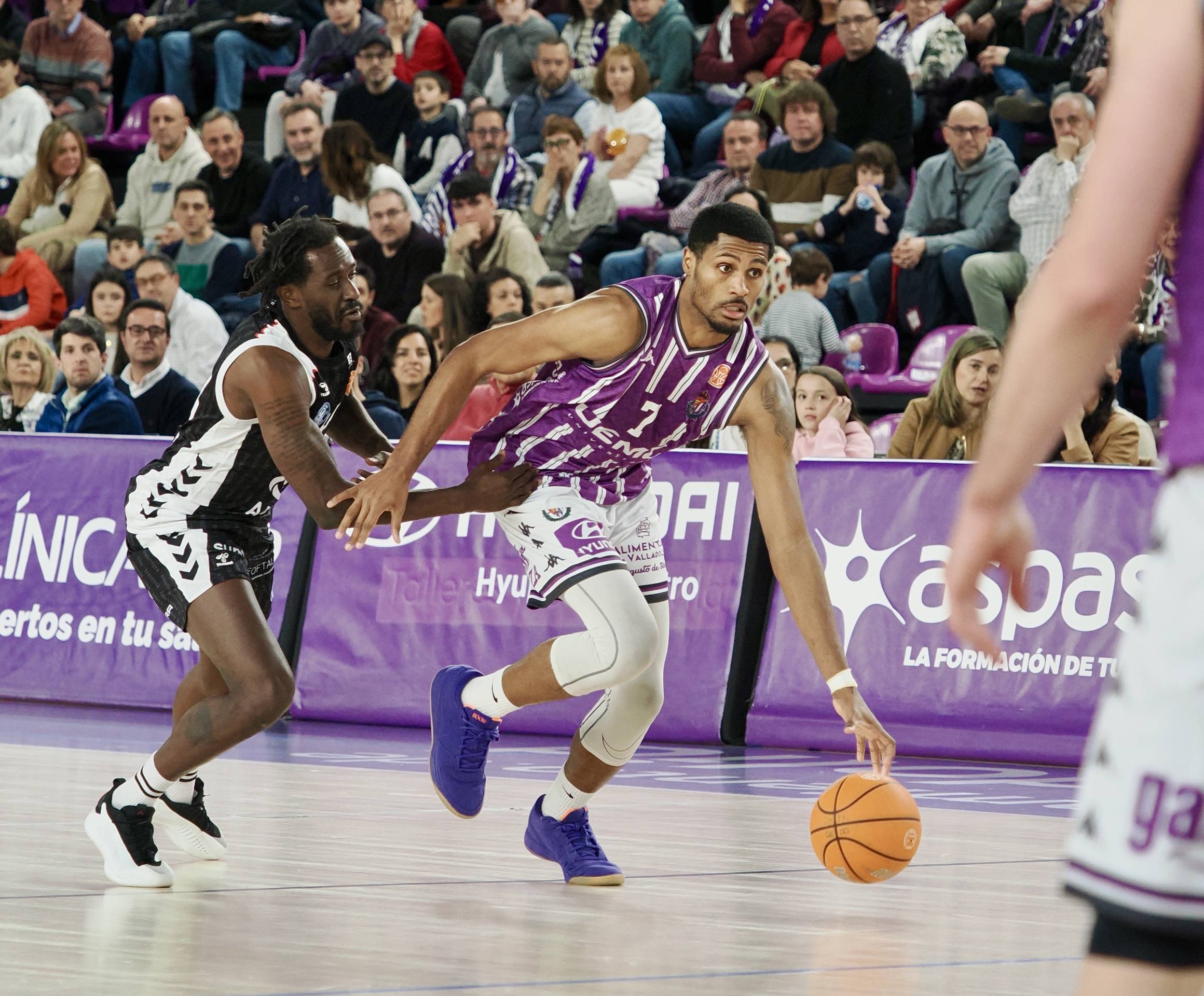 El agónico triunfo del UEMC Real Valladolid Baloncesto ante Alicante, en imágenes