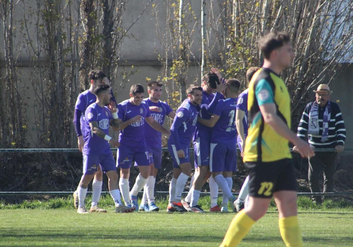 El Becerril golea y vence ante el Mojados