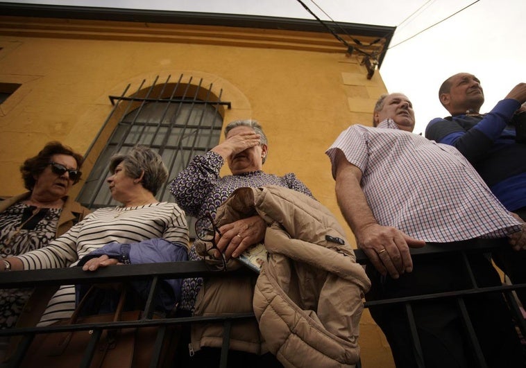 Las imágenes del funeral y entierro de uno de los fallecidos en Degaña