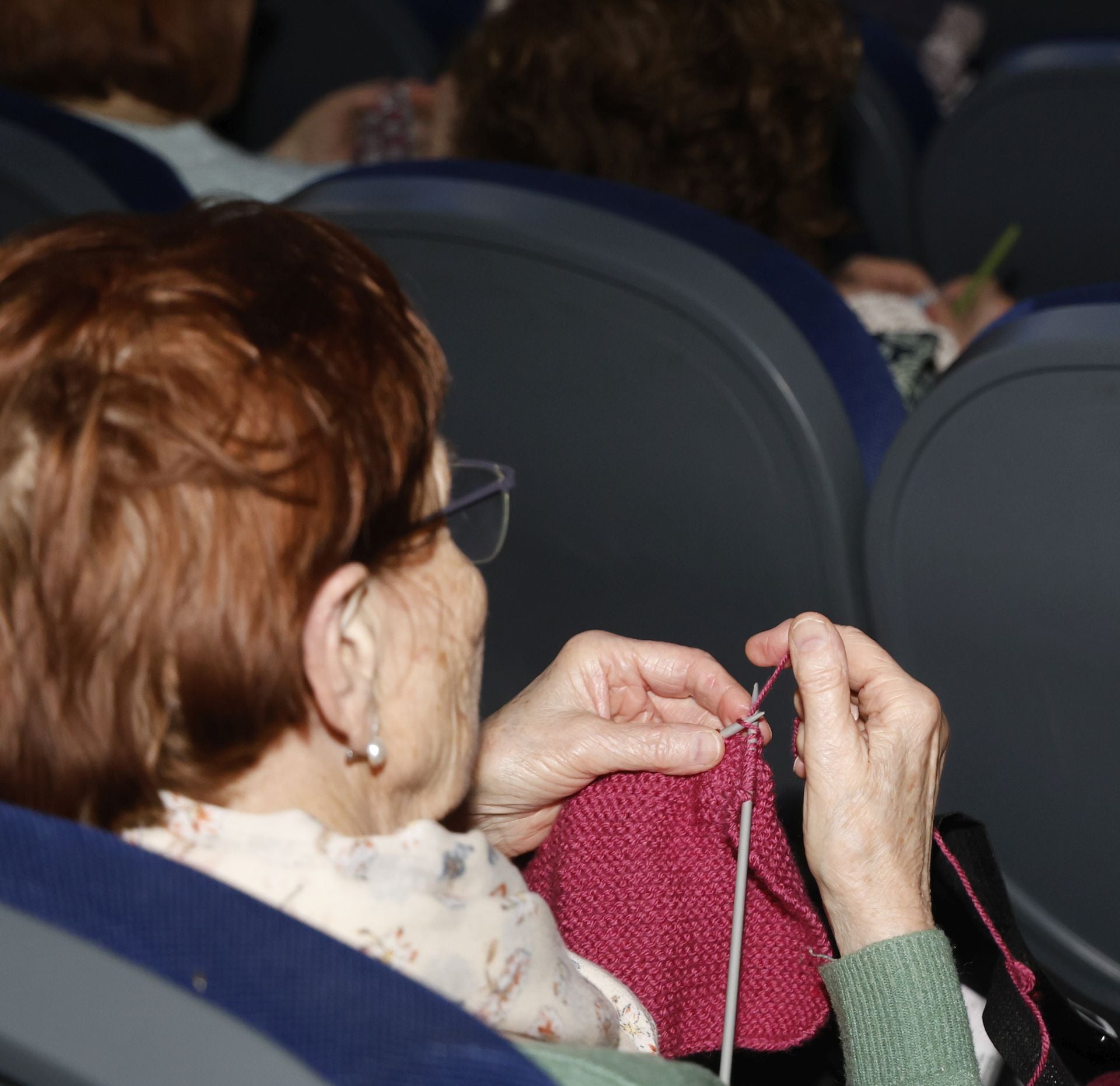 Así ha sido el evento para tejer y bordar en el cine en Palencia