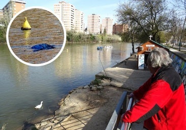 La patera de los naufragios espera su rescate en el Pisuerga: «La dejaremos como nueva»