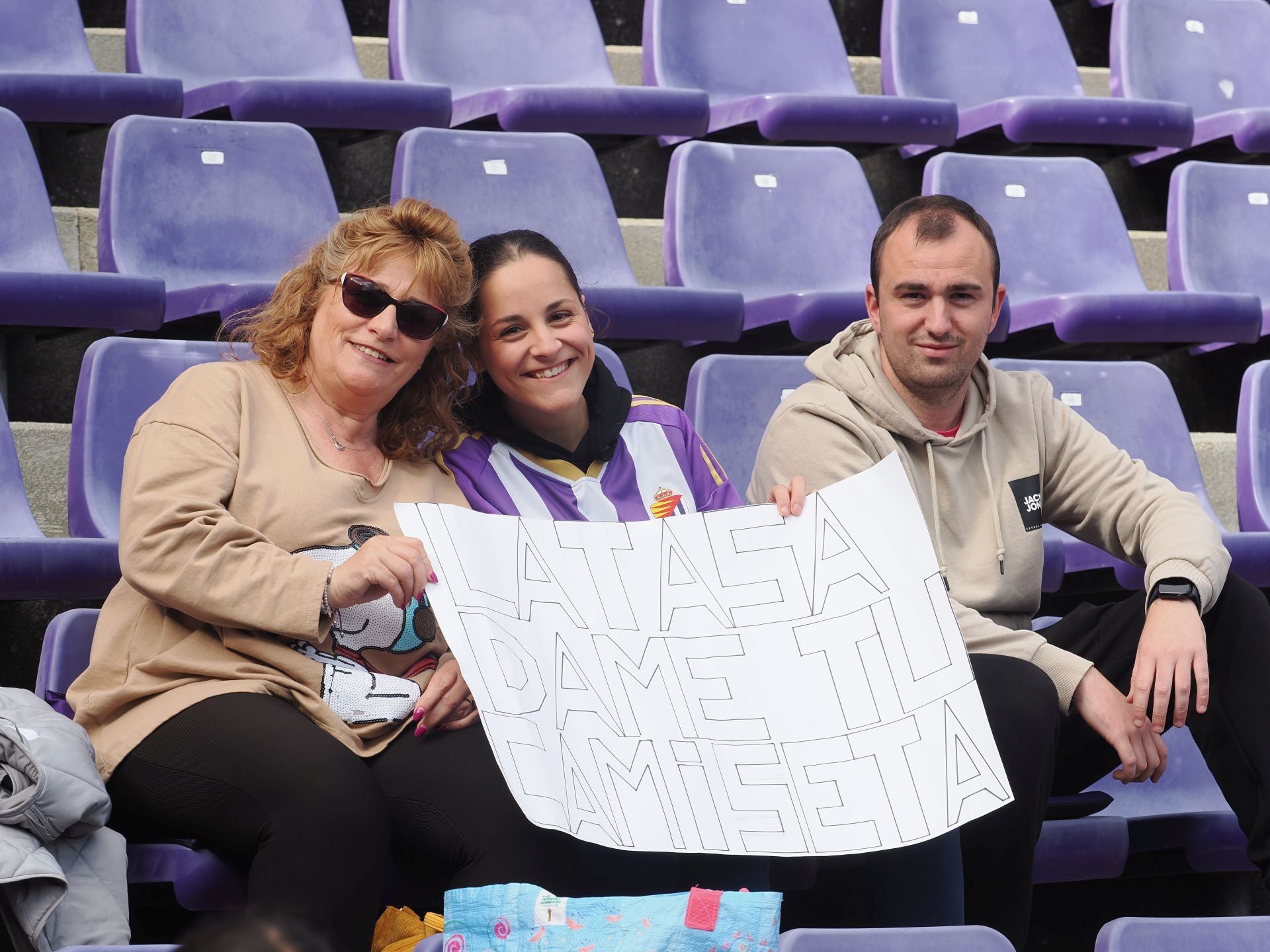Búscate en la grada del Real Valladolid-Getafe (1/5)