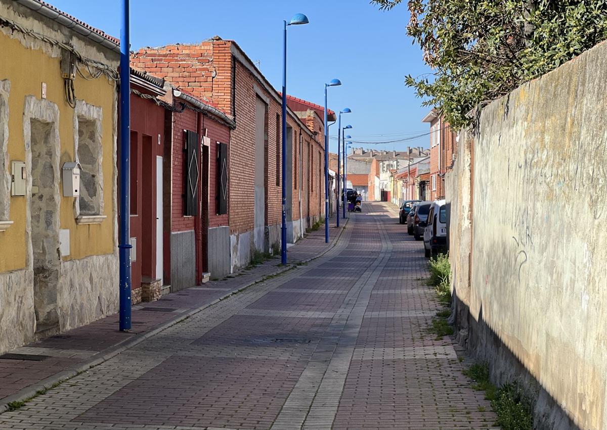 Imagen secundaria 1 - El humilde y olvidado Barrio España: «Somos como un pueblecito dentro de Valladolid»
