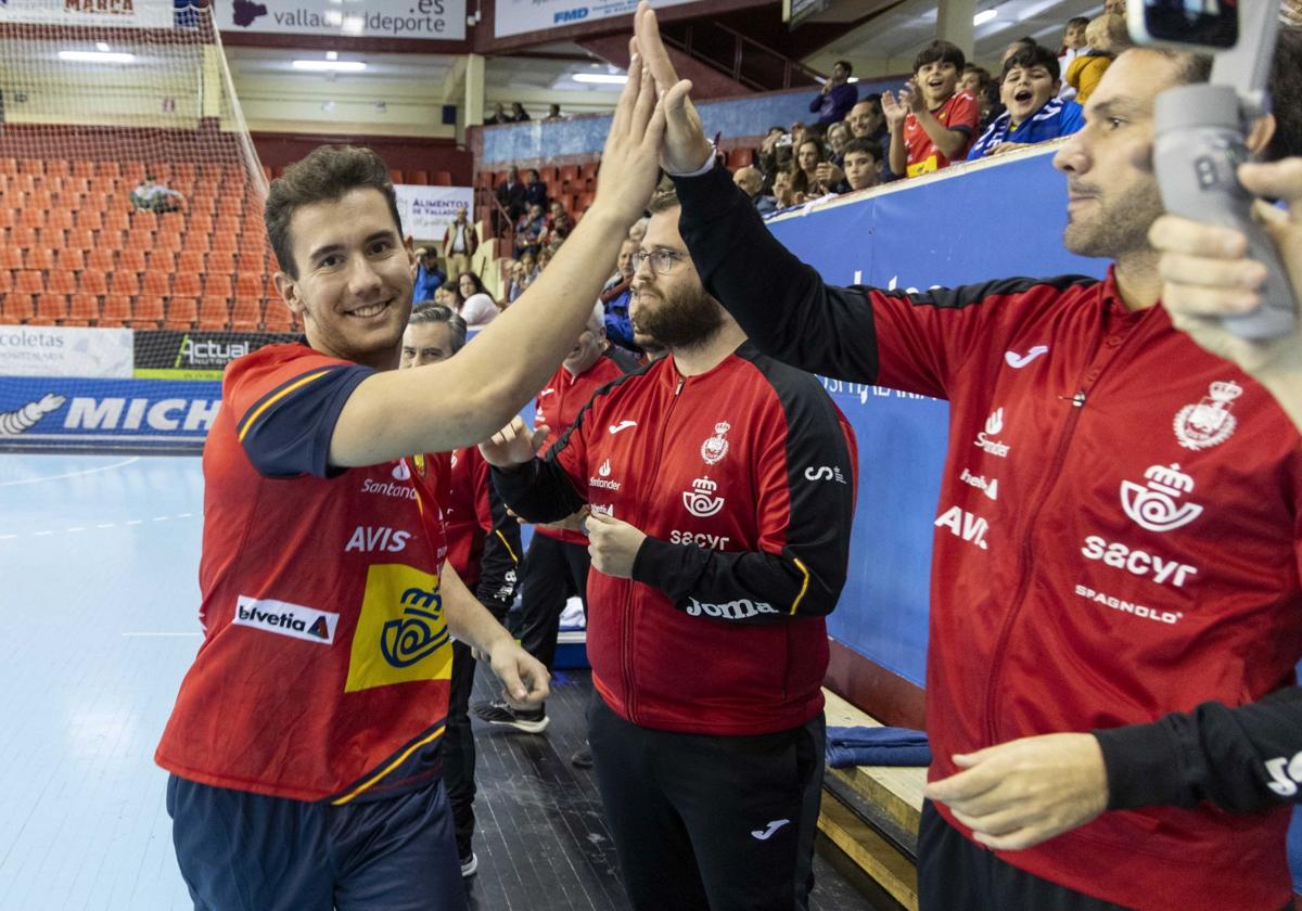 Alejandro Pisonero, en un partido con los Hispanos junior en Huerta del Rey.