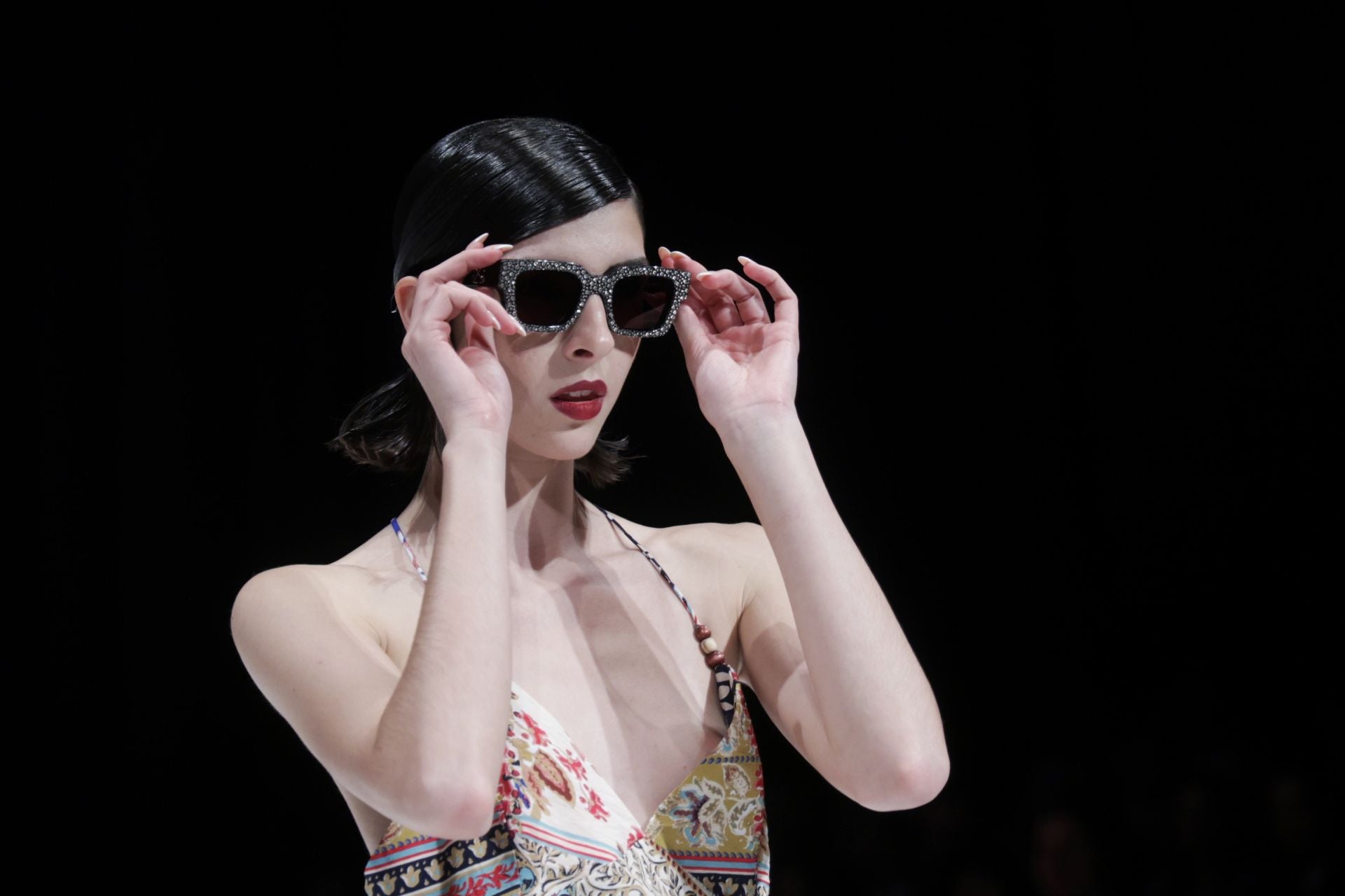 Las últimas tendencias primavera-verano visten el LAVA en el segundo desfile de MOVA