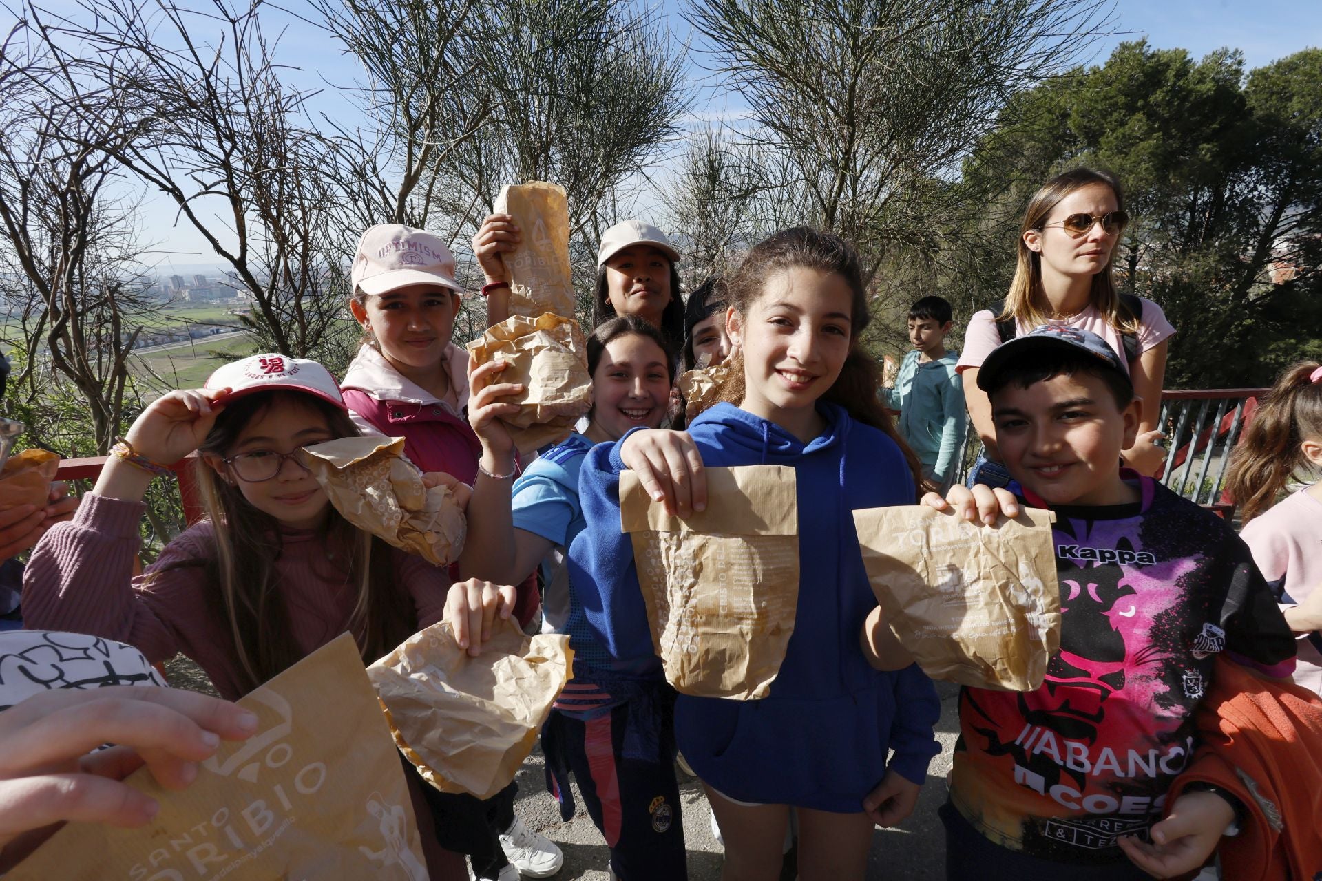 La pedrea del pan y el quesillo se adelanta en Palencia