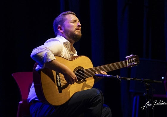 El guitarrista Alejandro Hurtado.