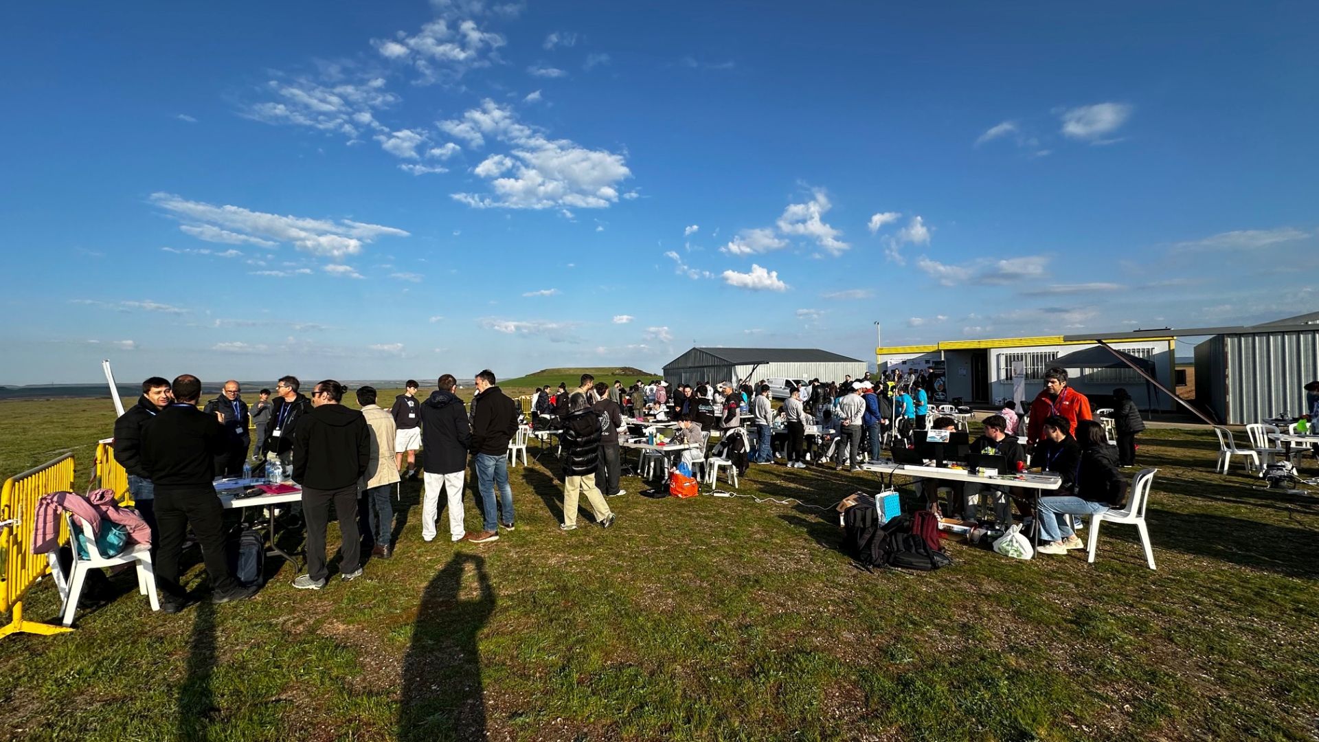 El proyecto CanSat de la Agencia Espacial Europea lanza cohetes en Herrera de Pisuerga