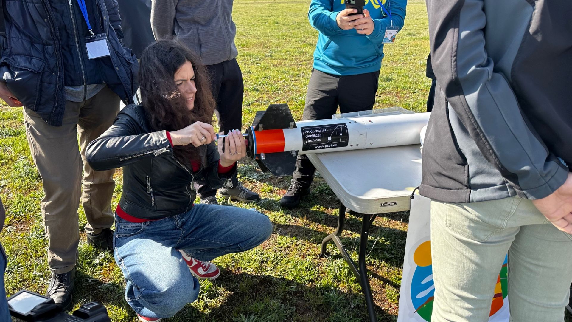El proyecto CanSat de la Agencia Espacial Europea lanza cohetes en Herrera de Pisuerga