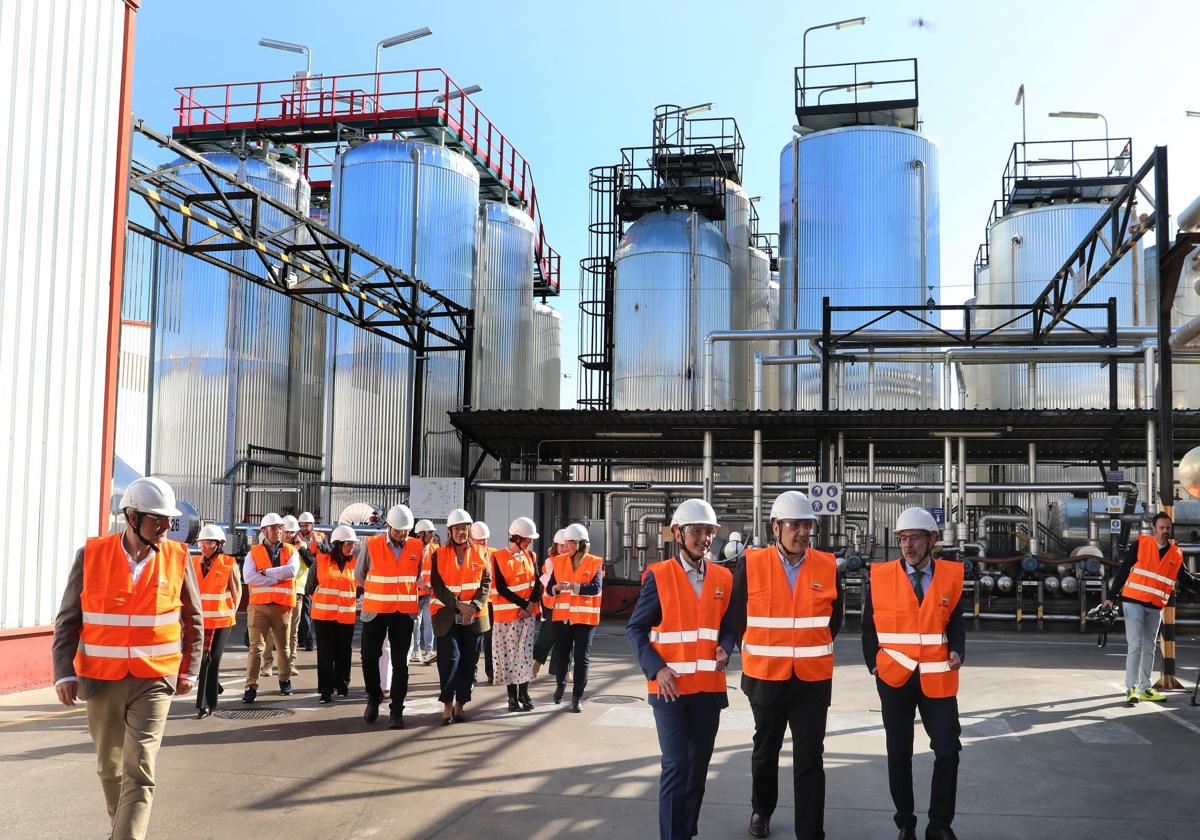 Repsol invierte 2,5 millones en Palencia en una línea de fabricación de perlas de parafina