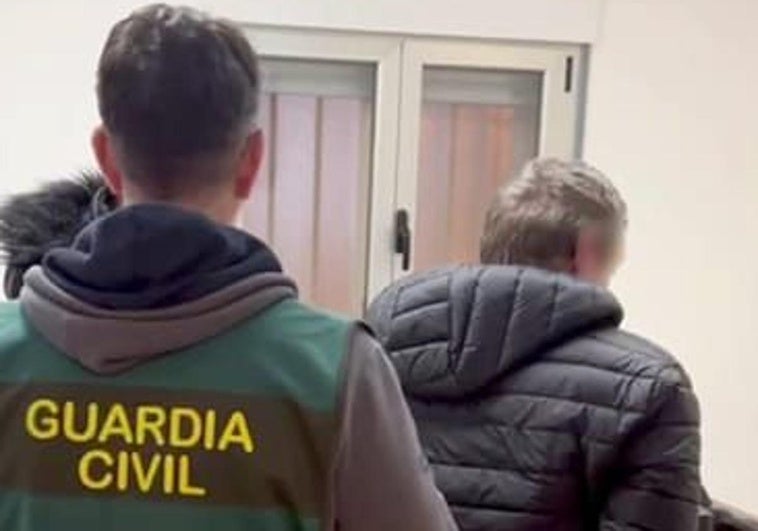 Momento de la detención por parte de la UCO de la Guardia Civil.